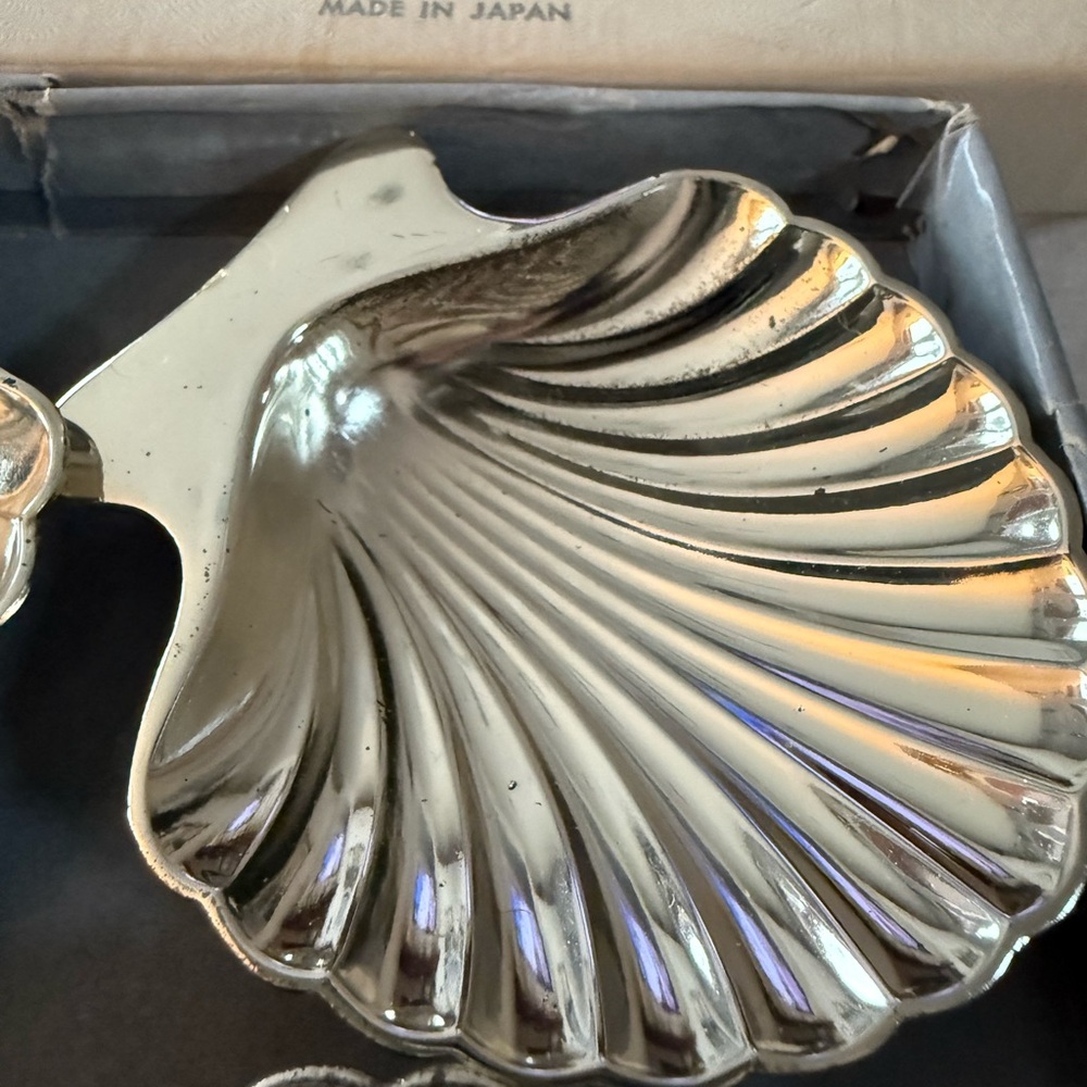 Shell Nut Dishes - Picture 5 of 14